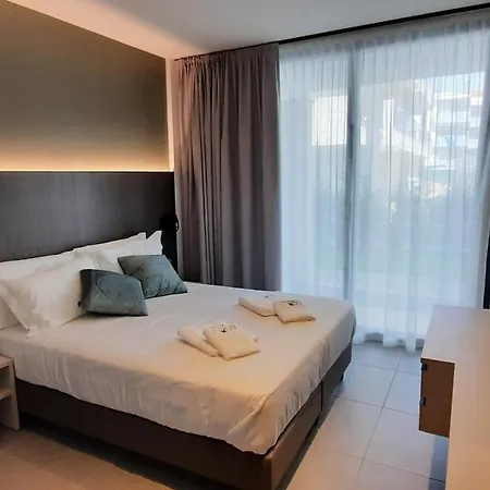 Diana Apartahotel