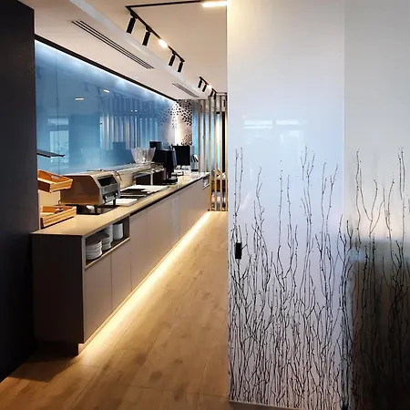 Diana アパートホテル