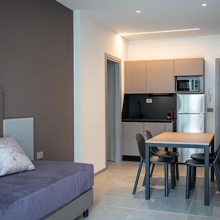 アパートホテル Diana ビビオーネ